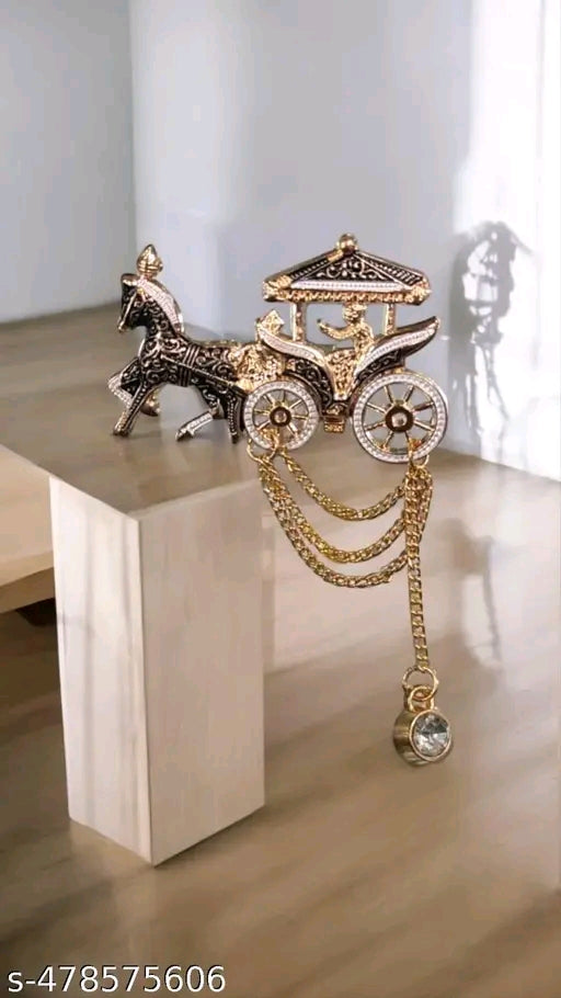 Regal Horse‑Carriage Brooch | For Men & Boys
