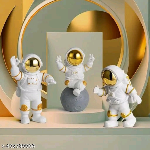 Premium Golden Astronaut Statues – Perfect Desk & Dashboard Decor Set of 3